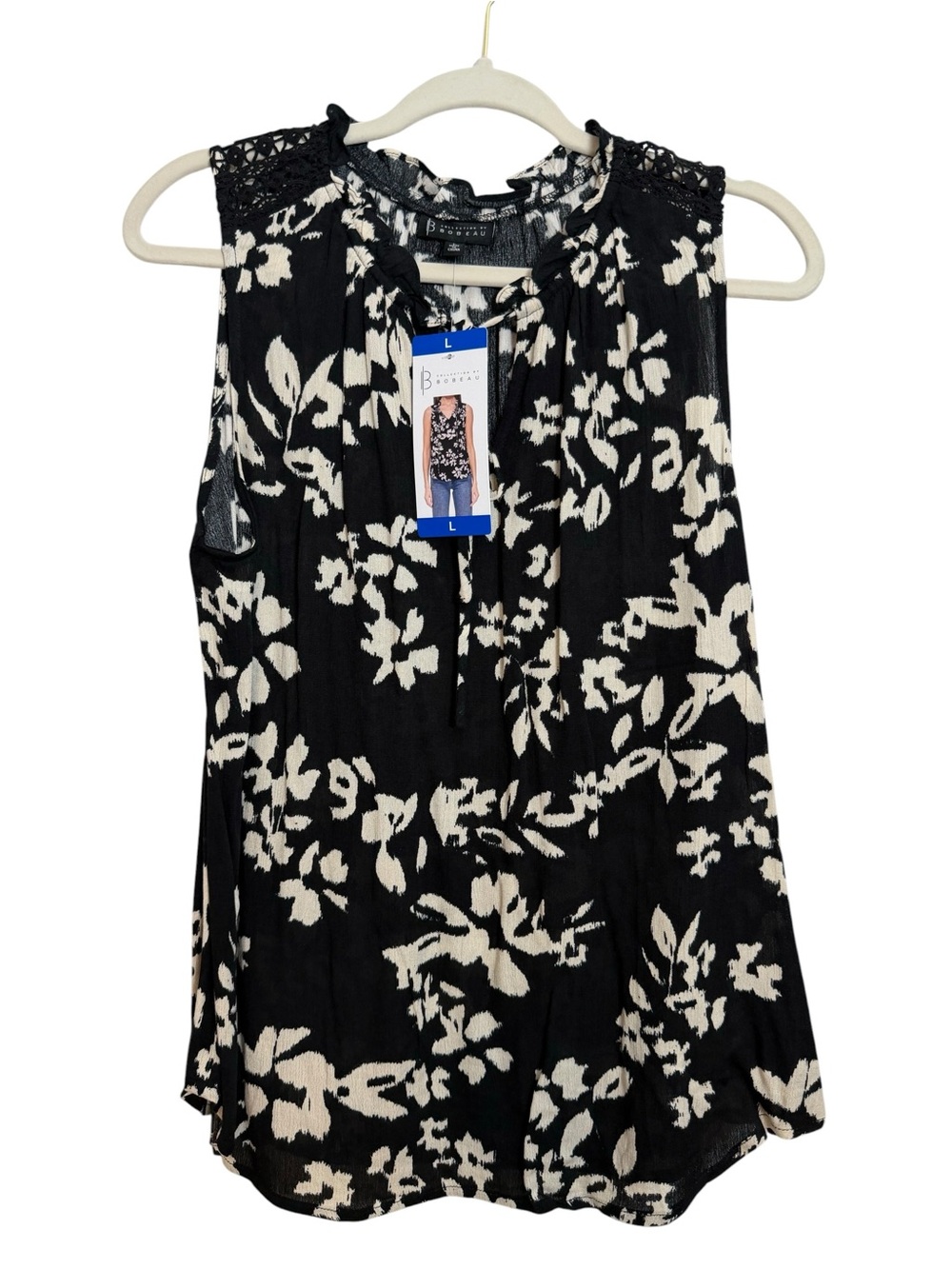 BOBEAU Black & White Floral Crochet Yoke Sleeveless Top sz L NWT